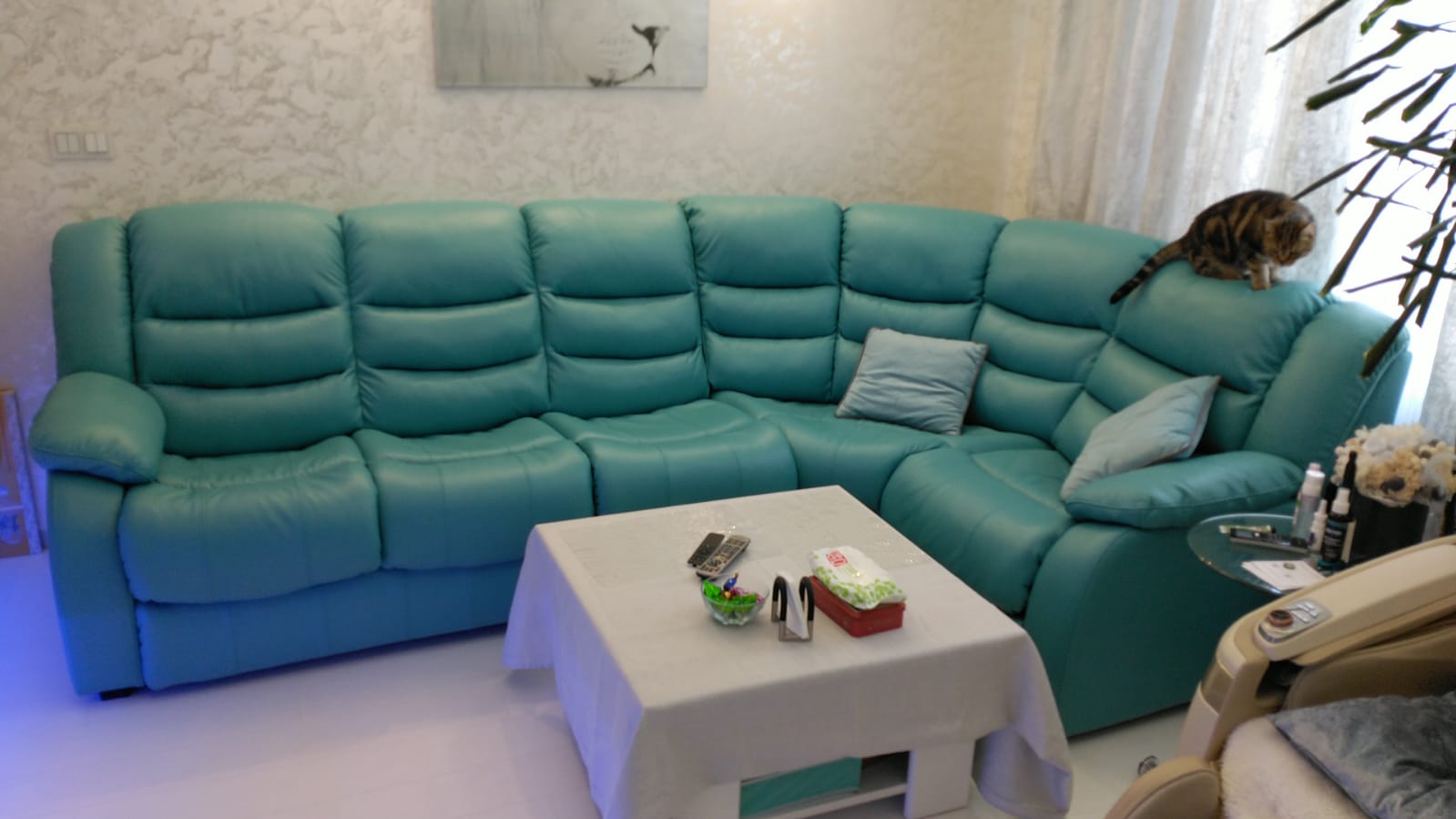 Перетяжка дивана на дому. Киевская