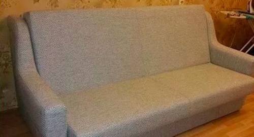 Перетяжка дивана. Киевская